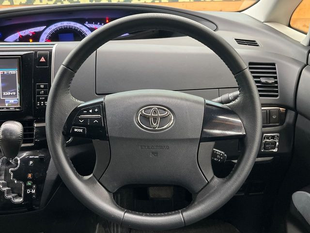 �y�����v�����X�e�A�����O�z�㎿�Ȋv���g�p���邱�ƂŁA��ɂ����������݂ƂĂ��^�]���₷���n���h���ł���