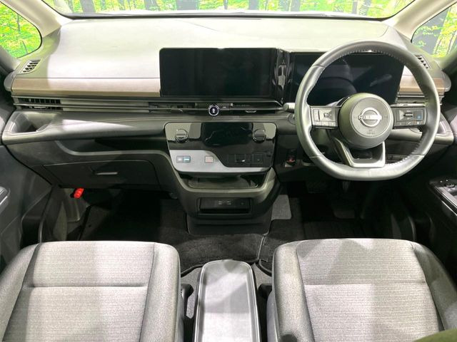 セレナ1.4 e-POWER ハイウェイスターV