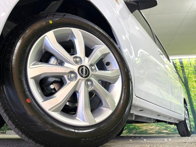 �y����14�C���`�A���~�z�C�[���z�O�ςɃ}�b�`���������A���~�z�C�[���𑕒����Ă���܂��B�e��ЊO�A���~�z�C�[����A�X�^�b�h���X�^�C�����戵�����Ă���܂��B���񂲑��k����������