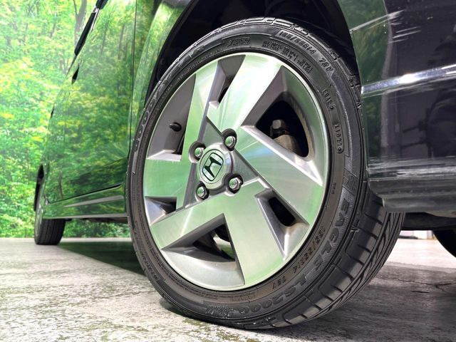 �y����14�C���`�A���~�z�C�[���z�O�ςɃ}�b�`���������A���~�z�C�[���𑕒����Ă���܂��B�e��ЊO�A���~�z�C�[����A�X�^�b�h���X�^�C�����戵�����Ă���܂��B���񂲑��k����������