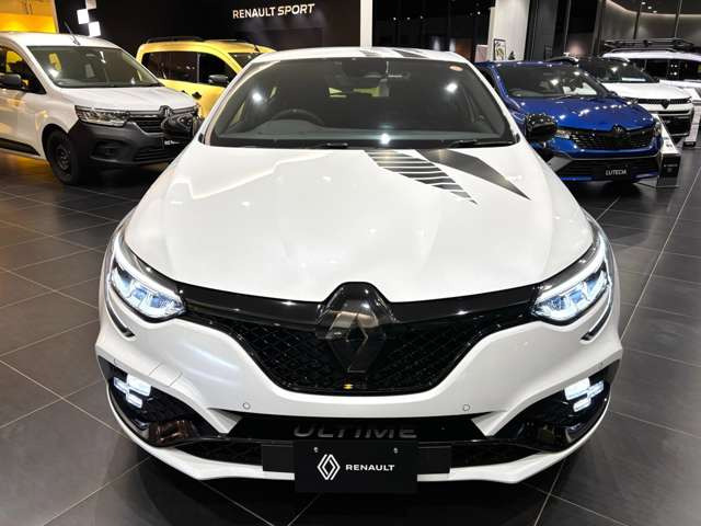 メガーヌスポール ウルティム MT