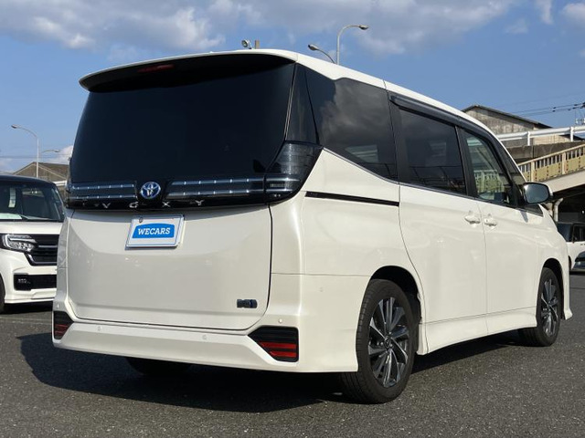 ヴォクシー1.8 ハイブリッド S-Z