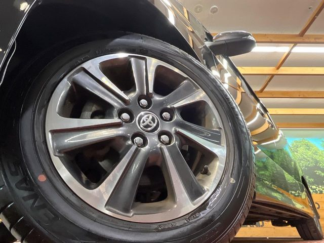 �y����16�C���`�A���~�z�C�[���z�O�ςɃ}�b�`���������A���~�z�C�[���𑕒����Ă���܂��B�e��ЊO�A���~�z�C�[����A�X�^�b�h���X�^�C�����戵�����Ă���܂��B���񂲑��k����������