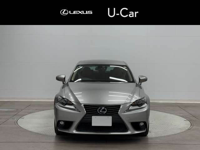 IS300h バージョンL