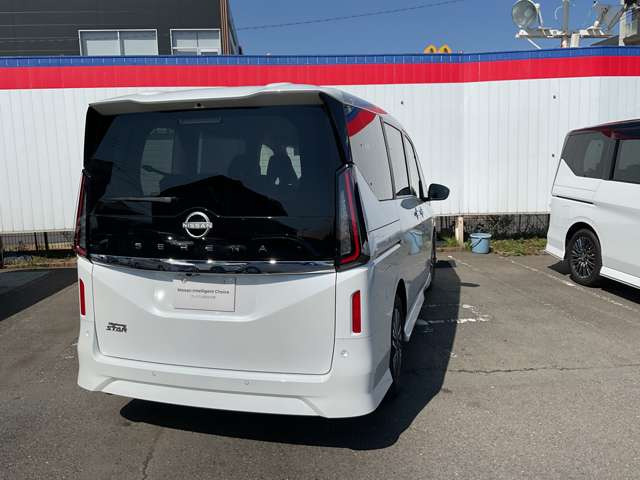 セレナ2.0 ハイウェイスターV