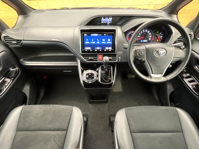 ヴォクシー2.0 ZS 煌III