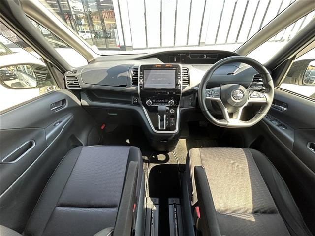 セレナ2.0 ハイウェイスター Vセレクション