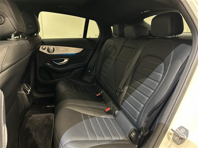 GLCクーペAMG GLC43 4マチック 4WD