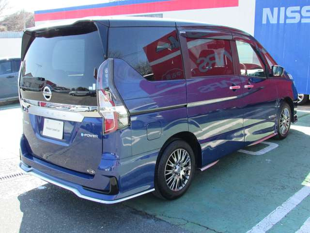 セレナ1.2 e-POWER AUTECH