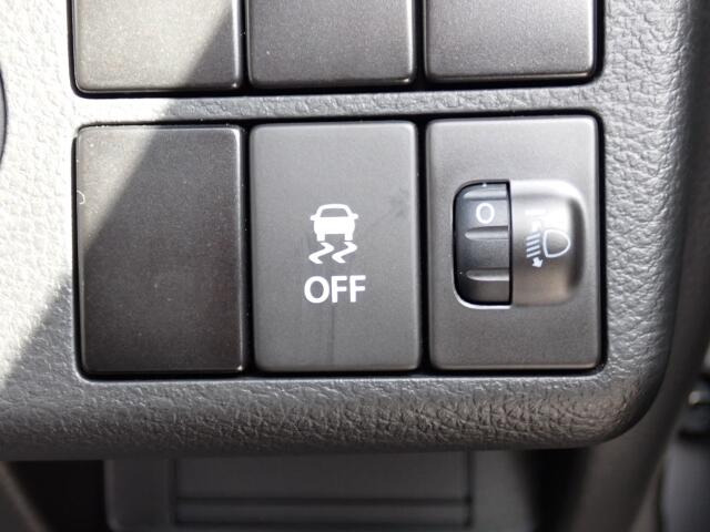 �y������h�~�@�\�z���s���ɕs����ȏ�ԂɂȂ����N���}�𐧌䂵�Ĉ��肳���邽�߂̃V�X�e���ł��B