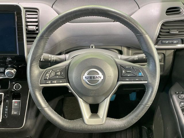 �y�v���p�C���b�g�z�������H�ł̒��������s���y��!!�a�؎��Ə��񑖍s�̃V�[���ŁA�A�N�Z���E�u���[�L�E�X�e�A�����O�������Ő��䂵�A�������^�]�̕��S���y�����Ă���܂���