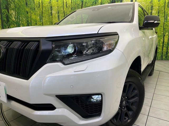 �yLED�w�b�h���C�g�z���V����ԑ��s�����ǍD�Ȏ��E���m�ۂ����S���ĉ^�]�ł��鍂�P�xLED�w�b�h���C�g�𑕔�!�_�����x�������A����d�͂��}�����Ă��܂��B