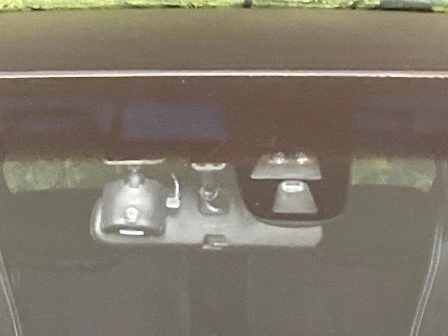 �y�V�e�B�u���[�L�A�N�e�B�u�V�X�e���z�ᑬ���s���ɑO���̎ԗ�����F�����A�Փ˂������Ȏ��͌x��ƃu���[�L�ŏՓˉ���Ɣ�Q�y�����A�V�X�g�B�����S�Ƀh���C�u�����y���݂��������܂��B