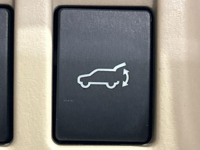 �y�p���[�o�b�N�h�A�z�X�}�[�g�L�[��^�]�Ȃ̃{�^�������������Ń��A�Q�[�g�������ŊJ���܂�!�ו��������Ă��鎞��A�����ʒu�ɂ���o�b�N�h�A��߂�ۂɕ֗��ȋ@�\�ł���