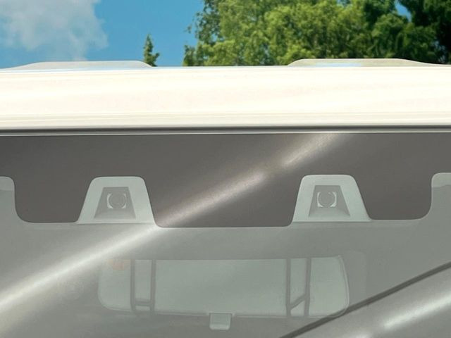 【スズキ セーフティサポート】走行中に前方の車両等を認識し、衝突しそうな時は警報とブレーキで衝突回避と被害軽減をアシスト。より安全にドライブをお楽しみいただけます。