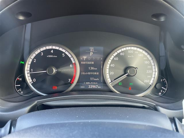 NX200t Fスポーツ 4WD