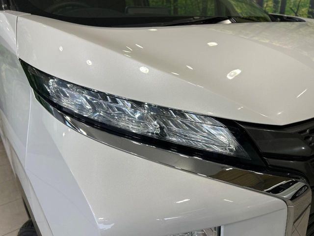 �yLED�w�b�h���C�g�z���V����ԑ��s�����ǍD�Ȏ��E���m�ۂ����S���ĉ^�]�ł��鍂�P�xLED�w�b�h���C�g�𑕔�!�_�����x�������A����d�͂��}�����Ă��܂��B