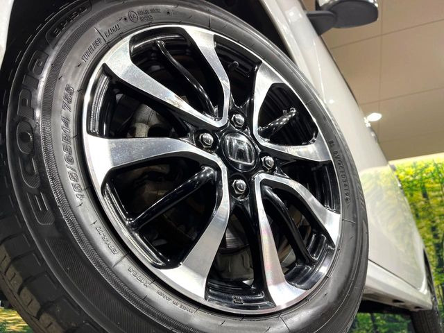 �y����14�C���`�A���~�z�C�[���z�O�ςɃ}�b�`���������A���~�z�C�[���𑕒����Ă���܂��B�e��ЊO�A���~�z�C�[����A�X�^�b�h���X�^�C�����戵�����Ă���܂��B���񂲑��k����������