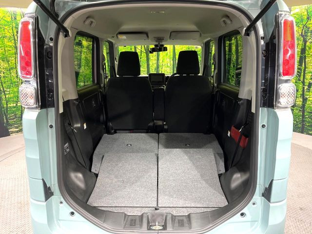 ���i�̂���������ʋ΁A���}���ɏ\���ȉ׎��X�y�[�X���m�ۂ��Ă���܂��B�Z�J���h�V�[�g��|���ƁA�傫�ȉו��̐ύڂ��\�ł���