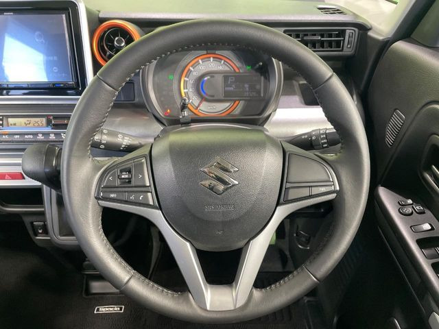 �y�����v�����X�e�A�����O�z�㎿�Ȋv���g�p���邱�ƂŁA��ɂ����������݂ƂĂ��^�]���₷���n���h���ł���