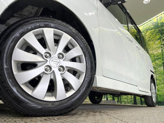 �y���������C���`�A���~�z�C�[���z�O�ςɃ}�b�`���������A���~�z�C�[���𑕒����Ă���܂��B�e��ЊO�A���~�z�C�[����A�X�^�b�h���X�^�C�����戵�����Ă���܂��B���񂲑��k����������