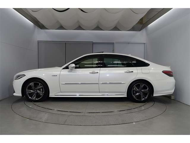 クラウンハイブリッド 2.5 RS アドバンス