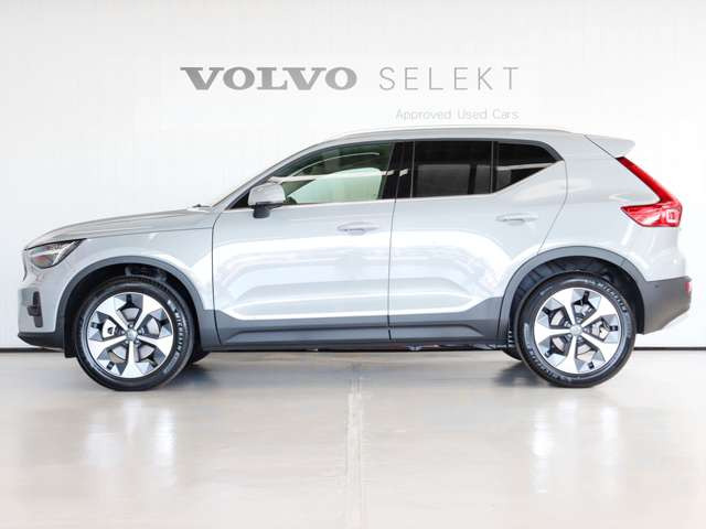 XC40ウルトラ B4 AWD 4WD