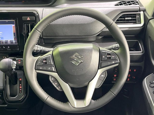 �y�����v�����X�e�A�����O�z�㎿�Ȋv���g�p���邱�ƂŁA��ɂ����������݂ƂĂ��^�]���₷���n���h���ł���