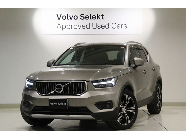 XC40B4 AWD インスクリプション 4WD