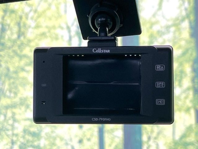 �y�h���C�u���R�[�_�[�z�h���C�u���R�[�_�[����!���s���͂������A������^�]�⎖�̂ɑ��������ہA�f���ŋL�^���A����̃��X�N�ɔ����܂��B���L�^�pSD�J�[�h�͂��q�l�����g�ł��������������K�v������܂��B