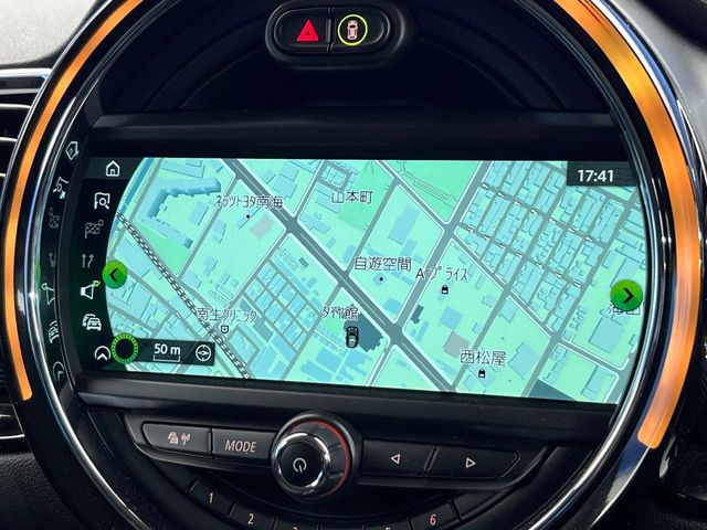 �������i�r:��̊��̂���i�r�́A����������ԓ������o���Ă���܂��B�I�[�f�B�I�@�\���[�����Ă���܂��̂ŁA�^�]�����y���߂܂���