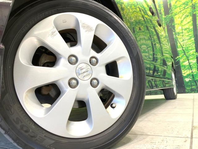 �y����14�C���`�A���~�z�C�[���z�O�ςɃ}�b�`���������A���~�z�C�[���𑕒����Ă���܂��B�e��ЊO�A���~�z�C�[����A�X�^�b�h���X�^�C�����戵�����Ă���܂��B���񂲑��k����������