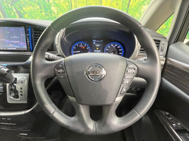 �y�����v�����X�e�A�����O�z�㎿�Ȋv���g�p���邱�ƂŁA��ɂ����������݂ƂĂ��^�]���₷���n���h���ł���