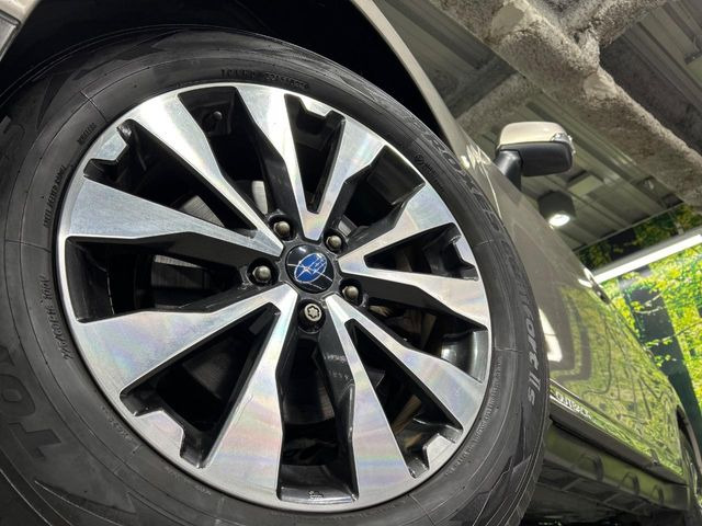 �y����18�C���`�A���~�z�C�[���z�O�ςɃ}�b�`���������A���~�z�C�[���𑕒����Ă���܂��B�e��ЊO�A���~�z�C�[����A�X�^�b�h���X�^�C�����戵�����Ă���܂��B���񂲑��k����������