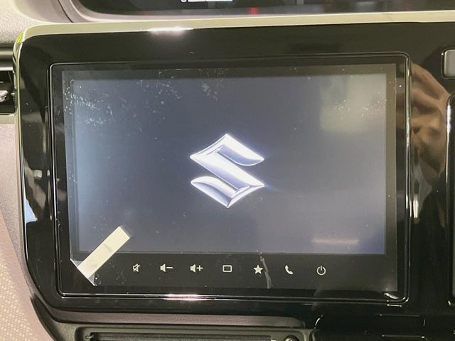 �y���[�J�[9�^�i�r�z�C���e���A�ɗn�����ރX�^�C���b�V���ȁu��p�݌v�v���[�J�[�i�r�𑕔��􎋔F���⑀�쐫�ȂǊ�{���\�ɂ��D��A���㎿�ȃJ�[���C�t�����y���݂��������܂��B