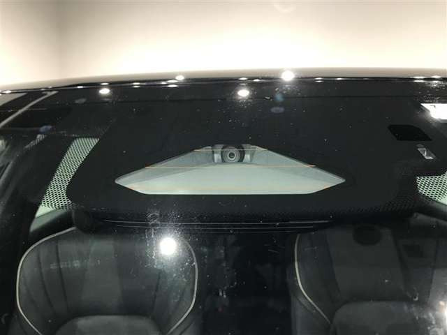 クラウンクロスオーバー2.5 G アドバンスト レザー パッケージ E-Four 4WD