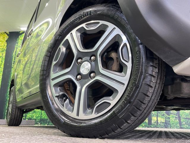 �y����15�C���`�A���~�z�C�[���z�O�ςɃ}�b�`���������A���~�z�C�[���𑕒����Ă���܂��B�e��ЊO�A���~�z�C�[����A�X�^�b�h���X�^�C�����戵�����Ă���܂��B���񂲑��k����������