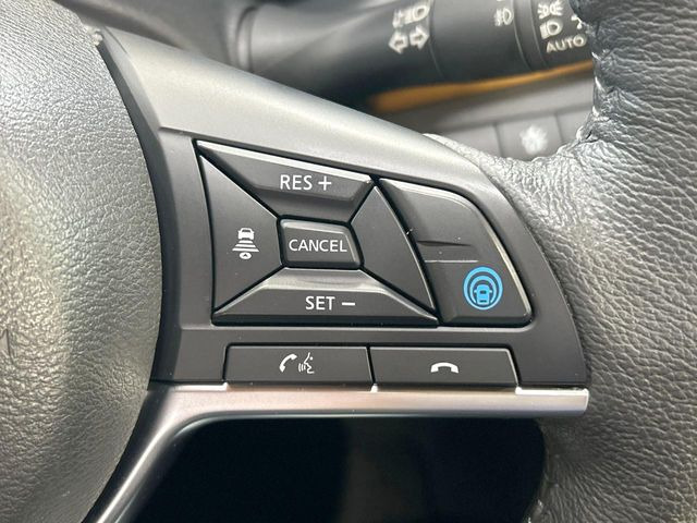 �y�v���p�C���b�g�z�������H�ł̒��������s���y��!!�a�؎��Ə��񑖍s�̃V�[���ŁA�A�N�Z���E�u���[�L�E�X�e�A�����O�������Ő��䂵�A�������^�]�̕��S���y�����Ă���܂���