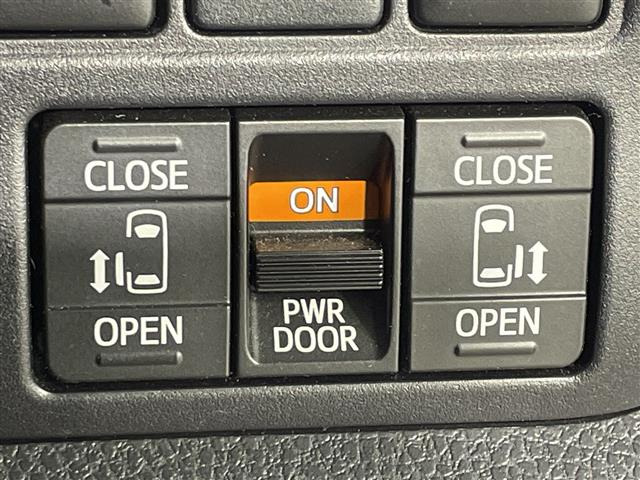 ヴォクシー1.8 ハイブリッド ZS 煌III