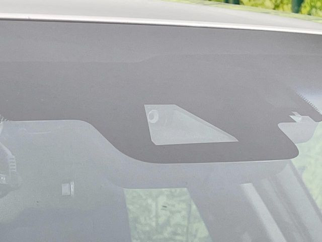 �y�g���^�Z�[�t�e�B�Z���X�z���s���ɑO���̎ԗ�����F�����A�Փ˂������Ȏ��͌x��ƃu���[�L�ŏՓˉ���Ɣ�Q�y�����A�V�X�g�B�����S�Ƀh���C�u�����y���݂��������܂��B