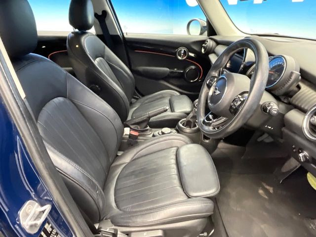 ���V�[�g�̎g�p��:�j��E�ւ�������Ȃ��A�����̒ʂ肫�ꂢ�ȏ�Ԃ��ێ����Ă���܂��B�܂��A�����N���[�j���O�E�R�[�e�B���O�����p�����������܂��B