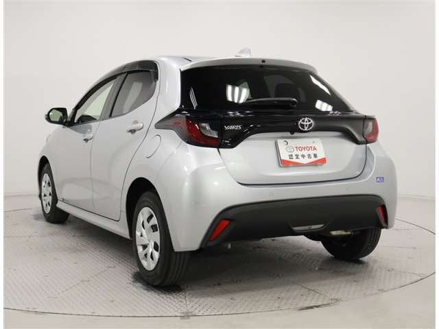 ヤリス1.0 X