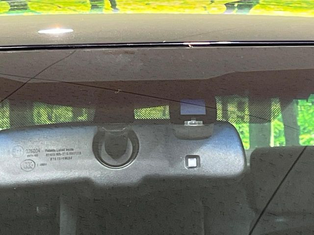 �y�v���N���b�V���Z�[�t�e�B�z�O���̎ԗ��������m���A�Փ˂������Ȏ��͌x��Œ��ӂ𑣂��A�u���[�L�𓥂ޗ͂��T�|�[�g�B�u���[�L�𓥂߂Ȃ������ꍇ�͏Փ˔�Q�y���u���[�L���쓮�A�Փˉ�����T�|�[�g���܂��B