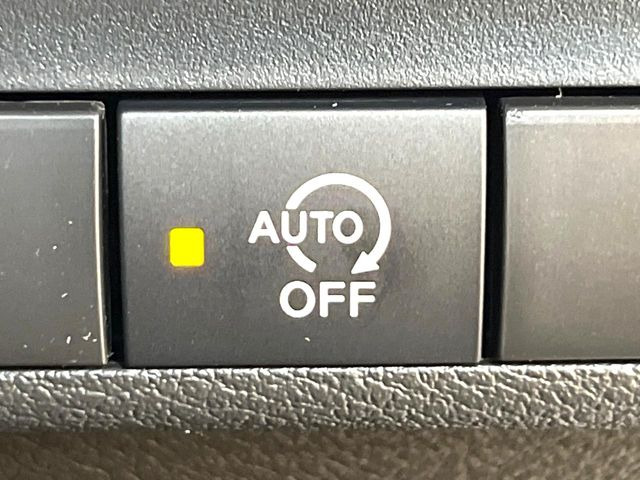 �y�A�C�h�����O�X�g�b�v�z�ԐM����a�؂Œ�Ԃ����ۂɃG���W�����~���A���ʂȔR���̏����}���܂��B�R��������ی�ɂȂ���@�\��G���W���̓u���[�L�𗣂��΍Ďn�����܂��B