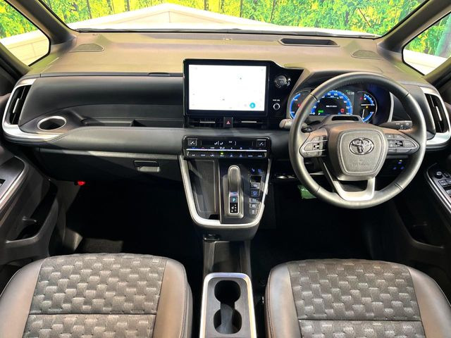 ヴォクシー1.8 ハイブリッド S-Z