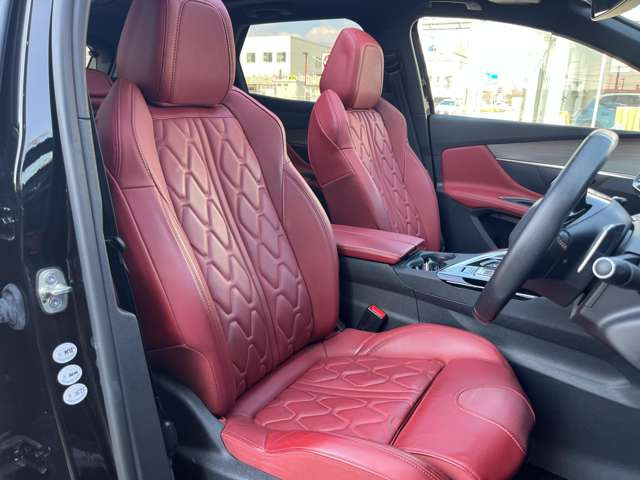 3008GT ハイブリッド4 レッド ナッパ 4WD