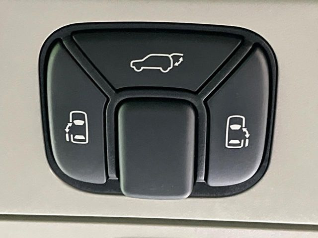 �y�����p���[�X���C�h�h�A�z�X�}�[�g�L�[��^�]�Ȃ̃X�C�b�`�Ō�ȗ����X���C�h�h�A�̊J���\���d��������͂����ăh�A���J����K�v�������A�����Ȃ��q�l�ł��ȒP�ɊJ���߂ł����K�ł���