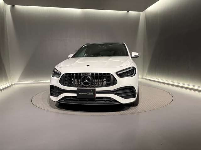 GLAクラスAMG GLA35 4マチック (BSG搭載モデル) 4WD