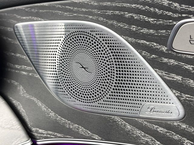 ��Burmester�T���E���h�V�X�e��:�n�C�G���h�I�[�f�B�I��僁�[�J�[����|����Ԑ�p�̃v���~�A���X�s�[�J�[�𑕔��B�����̃X�s�[�J�[����A���̗������܂ŕ����鍂�i���ȉ��y�����y���݂��������܂��B