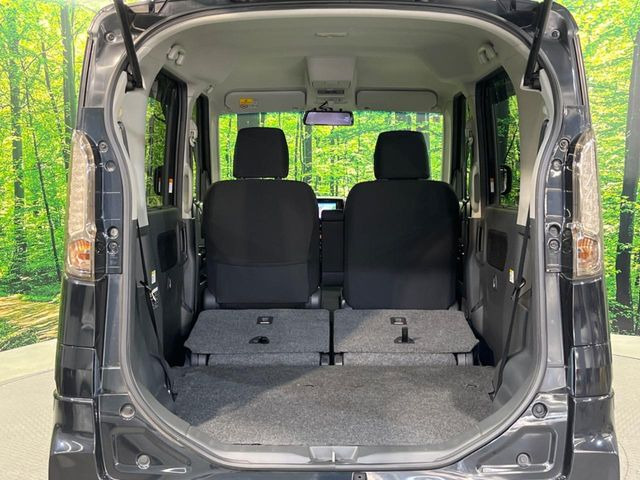 ���i�̂���������ʋ΁A���}���ɏ\���ȉ׎��X�y�[�X���m�ۂ��Ă���܂��B�Z�J���h�V�[�g��|���ƁA�傫�ȉו��̐ύڂ��\�ł���